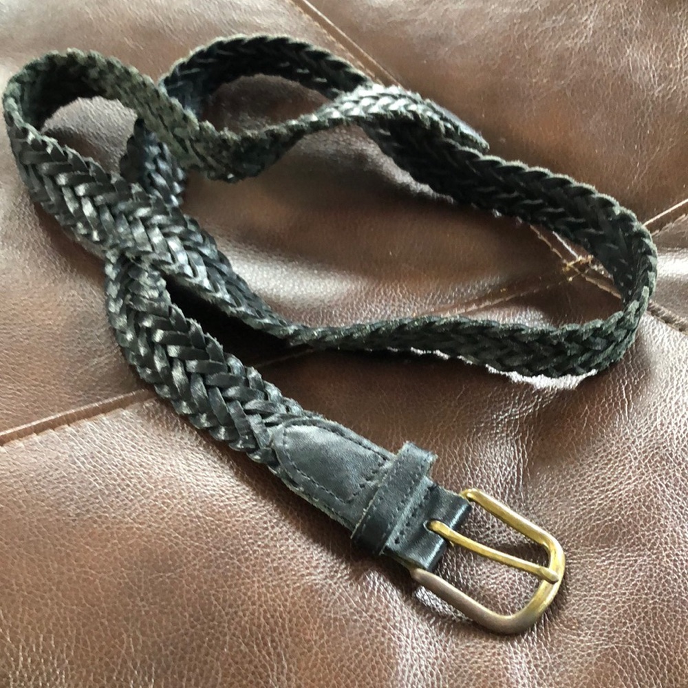 Mens braided black belt. Size 36 waist. Looks never worn, but a little fade.
